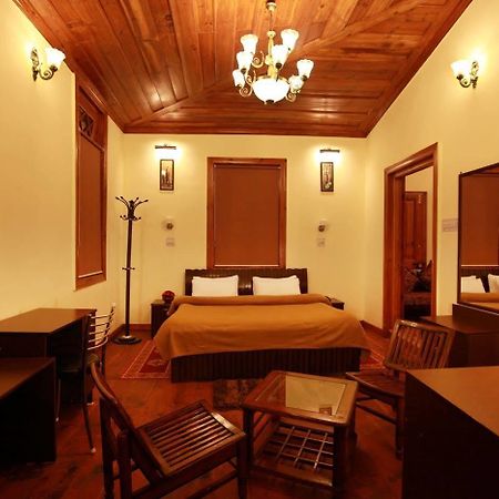 Torrentium Lodge Šimla Exteriér fotografie