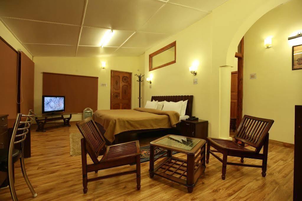 Torrentium Lodge Šimla Exteriér fotografie
