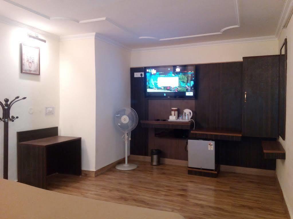 Torrentium Lodge Šimla Exteriér fotografie