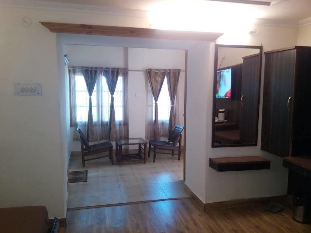 Torrentium Lodge Šimla Exteriér fotografie