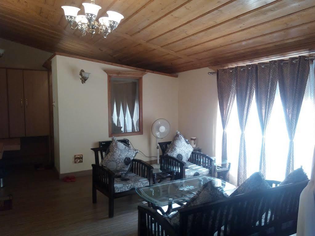 Torrentium Lodge Šimla Exteriér fotografie